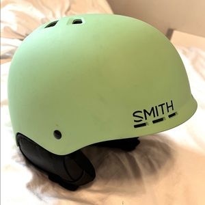 Smith Holt Ski/Snowboard Helmet in Matte Bermuda